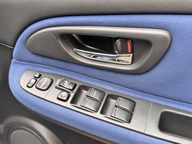 インプレッサ ＷＲＸ　ＳＴｉ　Ｅ型　フジツボマフラー　ＸＹＺ車高調　ＳＴＩフロントスポイラー　ＳＴＩタワーバー　ＳＴＩブースト計　純正ブレンボキャリパー　純正１７ＡＷ　ケンウッドナビ　前後ドラレコ　ＥＴＣ　タイミングベルト交換済（34枚目）