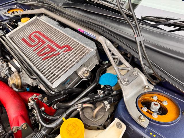 インプレッサ ＷＲＸ　ＳＴｉ　Ｅ型　フジツボマフラー　ＸＹＺ車高調　ＳＴＩフロントスポイラー　ＳＴＩタワーバー　ＳＴＩブースト計　純正ブレンボキャリパー　純正１７ＡＷ　ケンウッドナビ　前後ドラレコ　ＥＴＣ　タイミングベルト交換済（70枚目）
