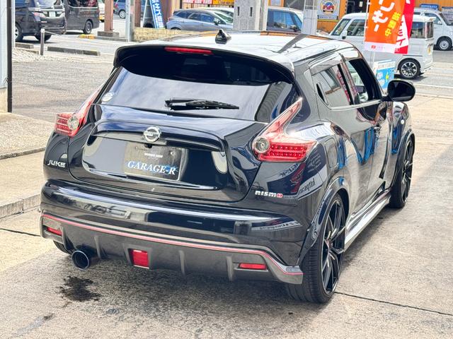 ジューク ニスモ　純正フルエアロ　ＢＬＩＴＺ車高調　ＲＡＹ’Ｓ２０インチＡＷ　柿本改マフラー　ナビ　ＴＶ　ＥＴＣ　Ｂｌｕｅｔｏｏｔｈオーディオ　ＨＩＤ　バックカメラ　社外ＬＥＤテール　スマートキー　保証書　取扱説明書（9枚目）