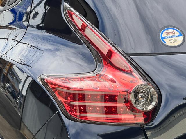 ジューク ニスモ　純正フルエアロ　ＢＬＩＴＺ車高調　ＲＡＹ’Ｓ２０インチＡＷ　柿本改マフラー　ナビ　ＴＶ　ＥＴＣ　Ｂｌｕｅｔｏｏｔｈオーディオ　ＨＩＤ　バックカメラ　社外ＬＥＤテール　スマートキー　保証書　取扱説明書（25枚目）