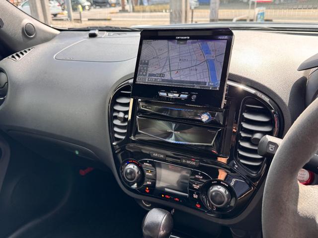 ジューク ニスモ　純正フルエアロ　ＢＬＩＴＺ車高調　ＲＡＹ’Ｓ２０インチＡＷ　柿本改マフラー　ナビ　ＴＶ　ＥＴＣ　Ｂｌｕｅｔｏｏｔｈオーディオ　ＨＩＤ　バックカメラ　社外ＬＥＤテール　スマートキー　保証書　取扱説明書（41枚目）