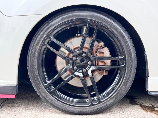 レガシィツーリングワゴン ２．０ＧＴ　ＤＩＴアイサイト　ＳＴｉフルエアロ　ＳＴｉマフラー　ビルシュタインサス　Ｐｒｏｄｒｉｖｅ１９インチ　パドルシフト　追従式クルコン　ＨＤＤナビ　ＴＶ　バックカメラ　Ｂｌｕｅｔｏｏｔｈ　ＥＴＣ　ＨＩＤ　タイミングチェーン（24枚目）