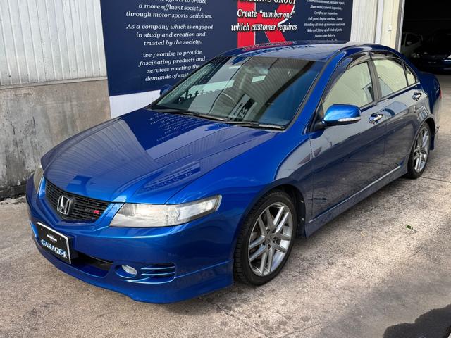 アコード ユーロＲ　後期　ワンオーナー　フルノーマル　プレミアムサウンドシステム　純正１７インチＡＷ　純正レカロセミバケットシート　純正モモステアリング　純正ＨＤＤナビ　無限ドアバイザー　ＥＴＣ（4枚目）