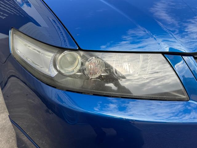 アコード ユーロＲ　後期　ワンオーナー　フルノーマル　プレミアムサウンドシステム　純正１７インチＡＷ　純正レカロセミバケットシート　純正モモステアリング　純正ＨＤＤナビ　無限ドアバイザー　ＥＴＣ（9枚目）