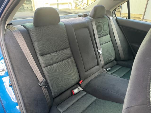 アコード ユーロＲ　後期　ワンオーナー　フルノーマル　プレミアムサウンドシステム　純正１７インチＡＷ　純正レカロセミバケットシート　純正モモステアリング　純正ＨＤＤナビ　無限ドアバイザー　ＥＴＣ（46枚目）