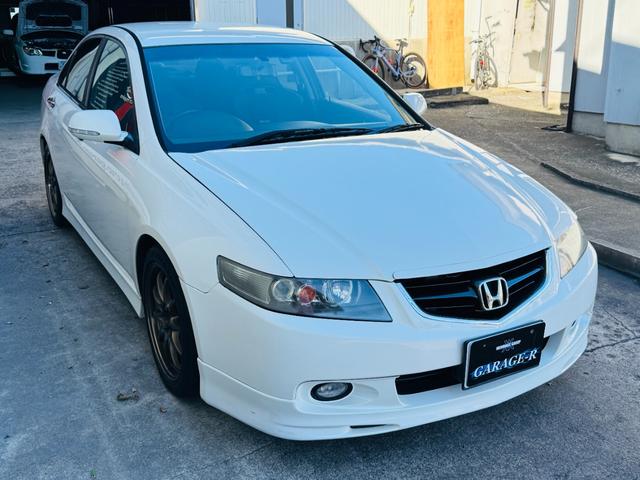 アコード ユーロＲ　ＲＡＹＳ１７ＡＷ　ＳＰＯＯＮキャリパー　ＳＰＯＯＮドライブシャフト　ＳＰＯＯＮステアリングギアボックスリジットブッシュキット　リジカラ　ＭＴ　Ｏ／Ｈ済　アラゴスタ車高調　無限シフター　マキシムエキマニ（4枚目）