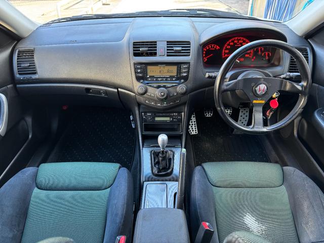 アコード ユーロＲ　ＲＡＹＳ１７ＡＷ　ＳＰＯＯＮキャリパー　ＳＰＯＯＮドライブシャフト　ＳＰＯＯＮステアリングギアボックスリジットブッシュキット　リジカラ　ＭＴ　Ｏ／Ｈ済　アラゴスタ車高調　無限シフター　マキシムエキマニ（45枚目）