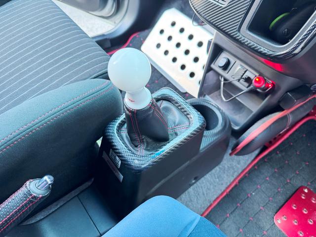 ＫＣテクニカタービン　ＥＣＵ書替　ＨＫＳ車高調　マフラー　Ｆｒパイプ　エアクリ　Ｉ／Ｃ　ブローオフＢ　Ｏｉｌクーラー　鍛造ＴＥ３７　ＬＣＫキャリパー＆ローター