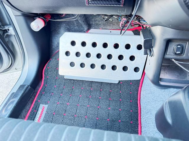 強化クラッチ　ｍｏｎｓｔｅｒエアロ　ボンネット　カーボンフェンダー　ミラクルクロスバーフルＯＰ　ＣＵＳＣＯスタビライザー　タワーバー　ＬＥＤテール　ｍｏｍｏステ