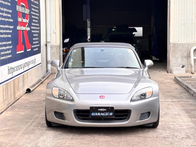 S2000 ベースグレード TEIN車高調 アドバン17AW カーボンGTウィング エンジンマウント、ミッションマウント交換済 リアデフマウント前後交換済 リアスタビリンク交換済 HKSラジエターキャップ トラストチタンマフラー(3枚目)