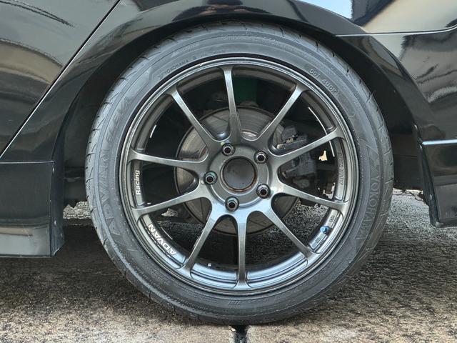 アコード ユーロＲ　後期　アドバン１７ＡＷ　ブレンボキャリパー　ＴＥＩＮ車高調　ＳＰＯＯＮマフラー　Ｊ’ｓレーシングエキマニ　無限シフター＆フロントグリル　ＳＥＥＫＥＲエンジントルクダンパー　ＲＵＮＭＡＸブレーキホース（18枚目）