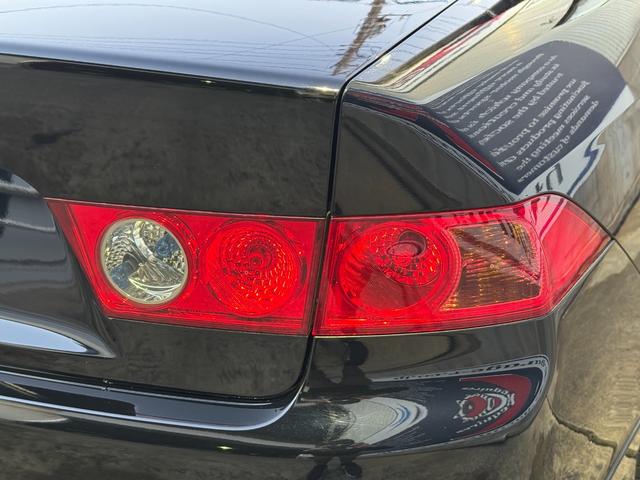 アコード ユーロＲ　後期　アドバン１７ＡＷ　ブレンボキャリパー　ＴＥＩＮ車高調　ＳＰＯＯＮマフラー　Ｊ’ｓレーシングエキマニ　無限シフター＆フロントグリル　ＳＥＥＫＥＲエンジントルクダンパー　ＲＵＮＭＡＸブレーキホース（27枚目）