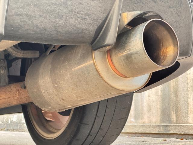 ランサー ＧＳＲエボリューションＩＸ　６速ＭＴ　ＨＫＳマフラー　ＢＬＩＴＺ車高調　ＢＬＩＴＺアルミラジエター　ＷＯＲＫエモーション１８インチ　ブレンボキャリパー　ＭＩＶＥＣターボ　ＨＩＤ　ナビ　ＥＴＣ　地デジＴＶ　Ｂｌｕｅｔｏｏｔｈ（14枚目）