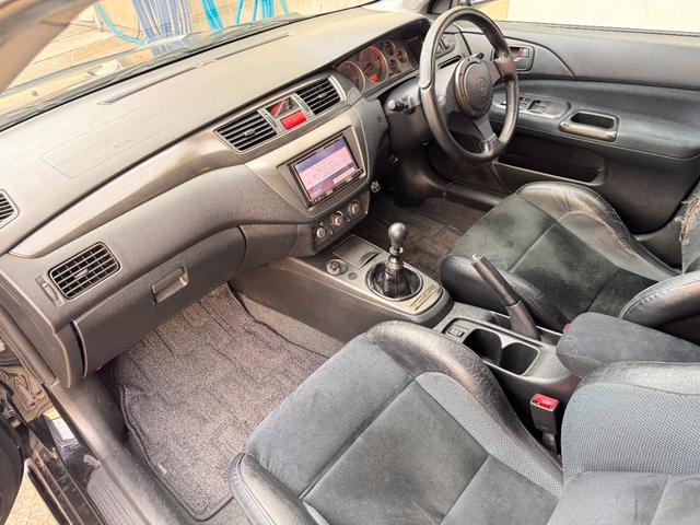 ランサー ＧＳＲエボリューションＩＸ　６速ＭＴ　ＨＫＳマフラー　ＢＬＩＴＺ車高調　ＢＬＩＴＺアルミラジエター　ＷＯＲＫエモーション１８インチ　ブレンボキャリパー　ＭＩＶＥＣターボ　ＨＩＤ　ナビ　ＥＴＣ　地デジＴＶ　Ｂｌｕｅｔｏｏｔｈ（40枚目）