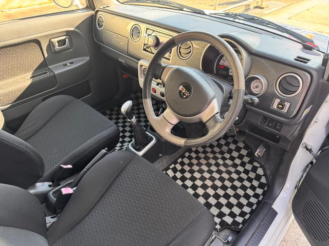 アルトラパン SS 後期型 5速MT オルタネ-タ ドライブシャフトリビルト交換済 PCVバルブ スパ-クプラグ ファンベルト タペットカバ-パッキン デフシ-ル タイロッドエンドブ-ツ交換済 純正フルエアロ ロ-ダウン(38枚目)