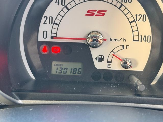 アルトラパン SS 後期型 5速MT オルタネ-タ ドライブシャフトリビルト交換済 PCVバルブ スパ-クプラグ ファンベルト タペットカバ-パッキン デフシ-ル タイロッドエンドブ-ツ交換済 純正フルエアロ ロ-ダウン(49枚目)