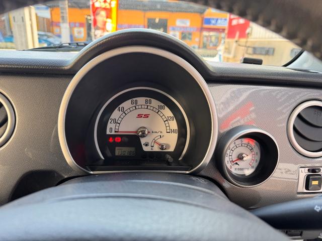 アルトラパン SS 後期型 5速MT オルタネ-タ ドライブシャフトリビルト交換済 PCVバルブ スパ-クプラグ ファンベルト タペットカバ-パッキン デフシ-ル タイロッドエンドブ-ツ交換済 純正フルエアロ ロ-ダウン(52枚目)