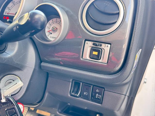 アルトラパン SS 後期型 5速MT オルタネ-タ ドライブシャフトリビルト交換済 PCVバルブ スパ-クプラグ ファンベルト タペットカバ-パッキン デフシ-ル タイロッドエンドブ-ツ交換済 純正フルエアロ ロ-ダウン(54枚目)