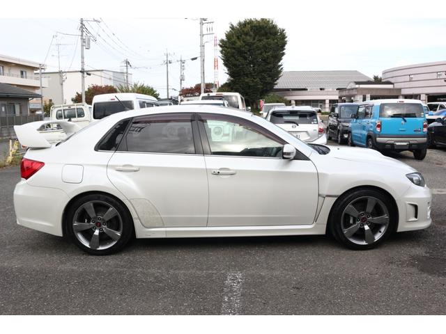 インプレッサ WRX STi 1年保証 ワンオーナー 社外ナビ フルセグTV ETC スペアキー WAKO‘Sプロステージオイル交換、オイルフィルター交換 バッテリー新品 取説 D記録簿(4枚目)