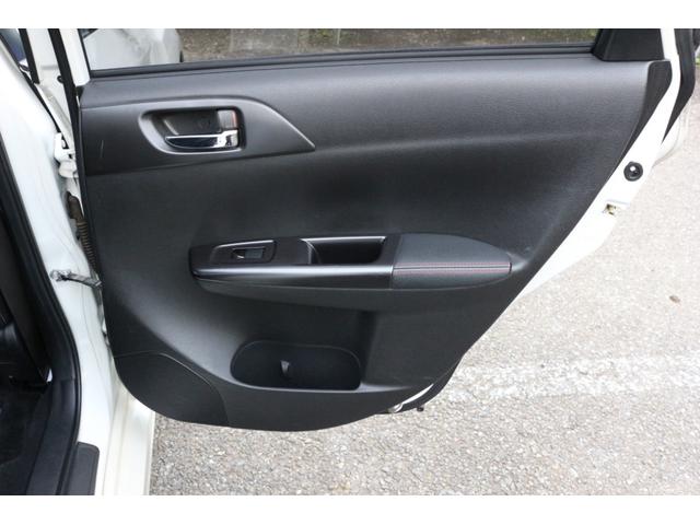 インプレッサ WRX STi 1年保証 ワンオーナー 社外ナビ フルセグTV ETC スペアキー WAKO‘Sプロステージオイル交換、オイルフィルター交換 バッテリー新品 取説 D記録簿(44枚目)