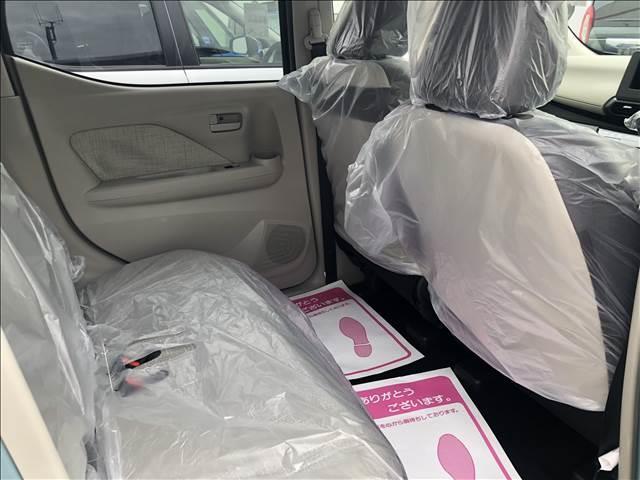 X 届出済未使用車 衝突軽減ブレーキシステム 踏み間違い衝突防止アシスト 車線逸脱防止システム 横滑り防止装置 禁煙車 オートエアコン スマートキー パワーウインドウ 修復歴無 純正アルミホイール(16枚目)