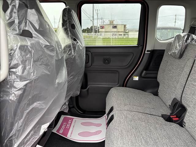 スペーシア ハイブリッドG 届出済未使用車 スズキセーフティサポート 横滑り防止装置 両側スライドドア オートエアコン オートライト プッシュスタート スマートキー パワーウインドウ アイドリングストップ 禁煙車 修復歴無(8枚目)