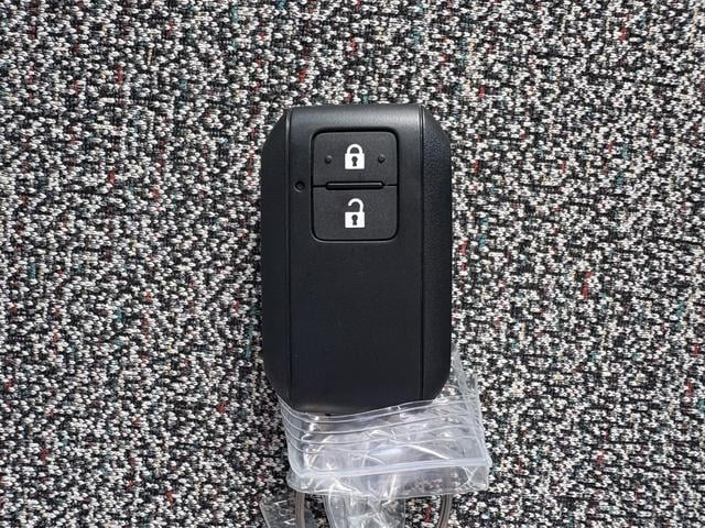 スペーシア ハイブリッドＧ　届出済未使用車　スズキセーフティサポート　横滑り防止装置　両側スライドドア　オートエアコン　オートライト　プッシュスタート　スマートキー　パワーウインドウ　アイドリングストップ　禁煙車　修復歴無（29枚目）