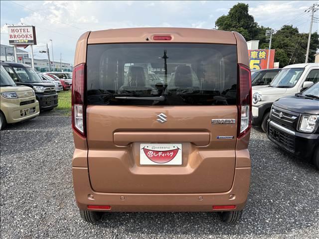 スペーシア ハイブリッドＧ　届出済未使用車　スズキセーフティサポート　横滑り防止装置　両側スライドドア　オートエアコン　オートライト　プッシュスタート　スマートキー　パワーウインドウ　アイドリングストップ　禁煙車　修復歴無（9枚目）