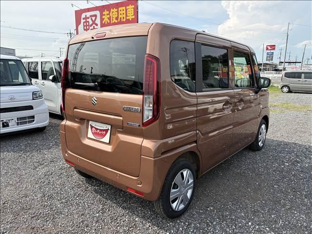 スペーシア ハイブリッドＧ　届出済未使用車　スズキセーフティサポート　横滑り防止装置　両側スライドドア　オートエアコン　オートライト　プッシュスタート　スマートキー　パワーウインドウ　アイドリングストップ　禁煙車　修復歴無（10枚目）