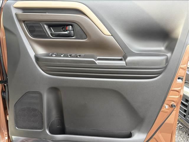 スペーシア ハイブリッドＧ　届出済未使用車　スズキセーフティサポート　横滑り防止装置　両側スライドドア　オートエアコン　オートライト　プッシュスタート　スマートキー　パワーウインドウ　アイドリングストップ　禁煙車　修復歴無（16枚目）