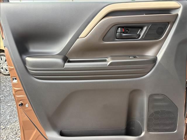 スペーシア ハイブリッドＧ　届出済未使用車　スズキセーフティサポート　横滑り防止装置　両側スライドドア　オートエアコン　オートライト　プッシュスタート　スマートキー　パワーウインドウ　アイドリングストップ　禁煙車　修復歴無（17枚目）