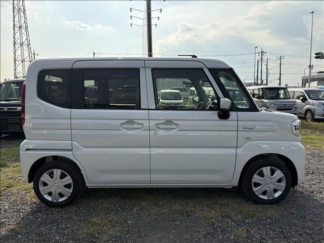 スペーシア ハイブリッドG 届出済未使用車 スズキセーフティサポート 横滑り防止装置 両側スライドドア オートエアコン オートライト プッシュスタート スマートキー パワーウインドウ アイドリングストップ 禁煙車 修復歴無(11枚目)