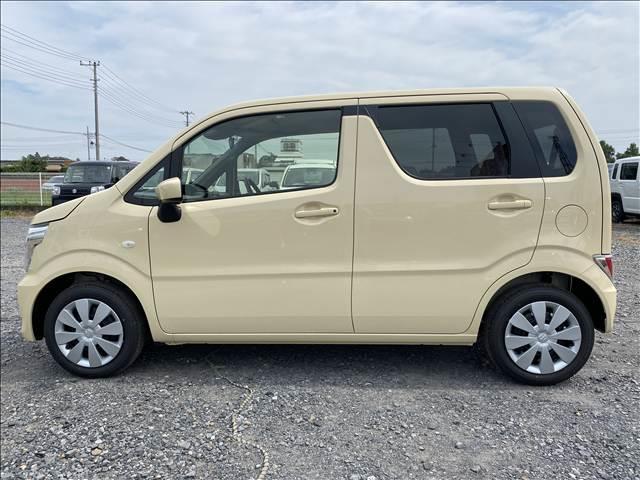 ワゴンＲ ＦＸ　届出済未使用車　ＣＤプレーヤー付き　衝突軽減ブレーキ　横滑り防止装置　ヘッドランプハロゲン　スマートキー　禁煙車　オートエアコン　セキュリティアラーム　パワーウインドウ　修復歴無（7枚目）