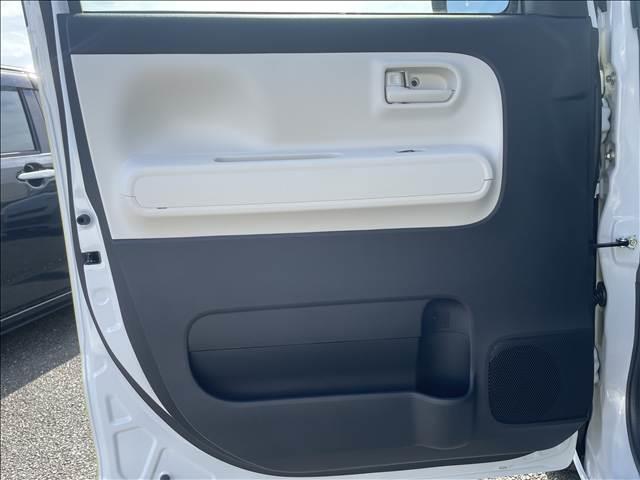 ムーヴキャンバス ストライプスＸ　届出済未使用車　両側電動スライドドア　衝突軽減ブレーキシステム　アイドリングストップ　コーナーセンサー　パーキングセンサー　オートエアコン　スマートキー　禁煙車　パワーステアリング　修復歴無（17枚目）