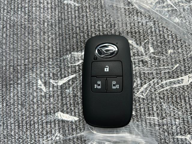 ムーヴキャンバス ストライプスＸ　届出済未使用車　両側電動スライドドア　衝突軽減ブレーキシステム　アイドリングストップ　コーナーセンサー　パーキングセンサー　オートエアコン　スマートキー　禁煙車　パワーステアリング　修復歴無（29枚目）