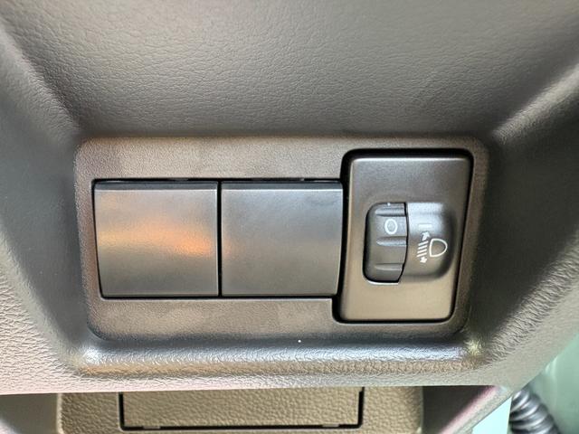 スペーシア ハイブリッドG 届出済未使用車 スズキセーフティサポート 横滑り防止装置 両側スライドドア オートエアコン オートライト プッシュスタート スマートキー パワーウインドウ アイドリングストップ 禁煙車 修復歴無(33枚目)