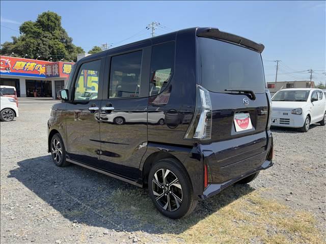 タント カスタムＸ　届出済未使用車　衝突軽減ブレーキ　ＬＥＤヘッドライト　衝突軽減ブレーキ　ロングスライドシート　　衝突軽減ブレーキ　ピラーレス　アイドリングストップ　横滑り防止装置　オートエアコン　禁煙車　修復歴無（8枚目）