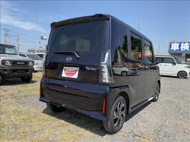 タント カスタムＸ　届出済未使用車　衝突軽減ブレーキ　ＬＥＤヘッドライト　衝突軽減ブレーキ　ロングスライドシート　　衝突軽減ブレーキ　ピラーレス　アイドリングストップ　横滑り防止装置　オートエアコン　禁煙車　修復歴無（10枚目）