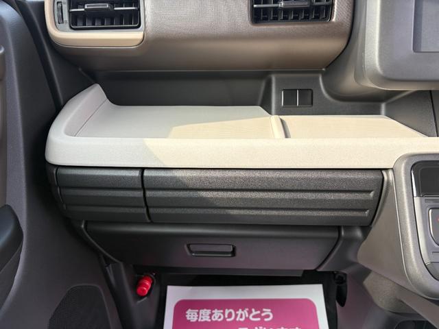 スペーシア ハイブリッドG 届出済未使用車 スズキセーフティサポート 横滑り防止装置 両側スライドドア オートエアコン オートライト プッシュスタート スマートキー パワーウインドウ アイドリングストップ 禁煙車 修復歴無(36枚目)