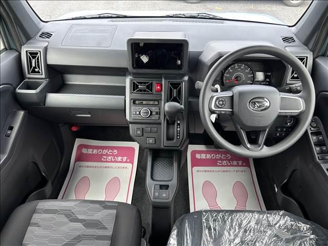 タフト Ｘ　届出済未使用車　スカイフィールトップ　スマートキー　衝突軽減ブレーキシステム　横滑り防止装置　ＬＥＤ　　禁煙車　オートエアコン　セキュリティアラーム　　パワーステアリング　パワーウインドウ　修復歴無（13枚目）