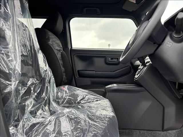 タフト Ｘ　届出済未使用車　スカイフィールトップ　スマートキー　衝突軽減ブレーキシステム　横滑り防止装置　ＬＥＤ　　禁煙車　オートエアコン　セキュリティアラーム　　パワーステアリング　パワーウインドウ　修復歴無（15枚目）