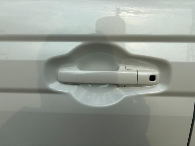 スペーシア ハイブリッドG 届出済未使用車 スズキセーフティサポート 横滑り防止装置 両側スライドドア オートエアコン オートライト プッシュスタート スマートキー パワーウインドウ アイドリングストップ 禁煙車 修復歴無(25枚目)