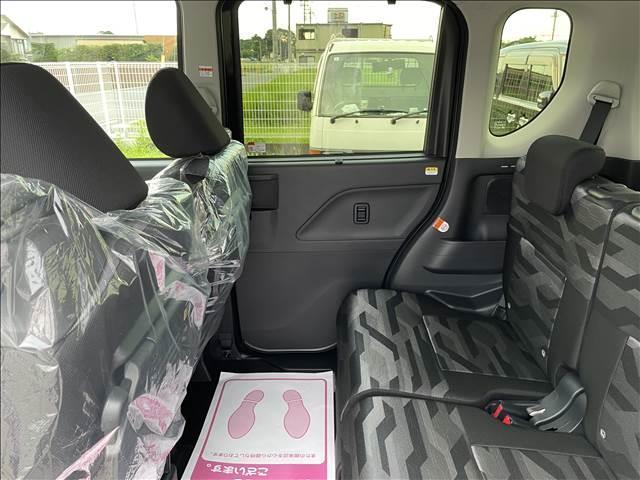 タント ファンクロス　届出済未使用車　衝突軽減ブレーキ　ロングスライドシート　　衝突軽減ブレーキ　ピラーレス　アイドリングストップ　コーナーセンサー　横滑り防止装置　ＬＥＤライト　オートエアコン　禁煙車　キーレスキー（8枚目）