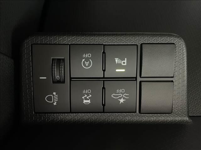 タント ファンクロス　届出済未使用車　衝突軽減ブレーキ　ロングスライドシート　　衝突軽減ブレーキ　ピラーレス　アイドリングストップ　コーナーセンサー　横滑り防止装置　ＬＥＤライト　オートエアコン　禁煙車　キーレスキー（16枚目）