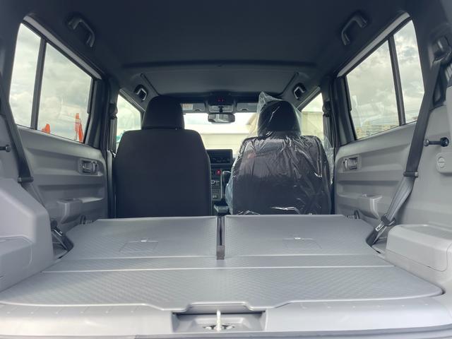 タフト Ｘ　届出済未使用車　スカイフィールトップ　スマートキー　衝突軽減ブレーキシステム　横滑り防止装置　ＬＥＤ　　禁煙車　オートエアコン　セキュリティアラーム　　パワーステアリング　パワーウインドウ　修復歴無（22枚目）