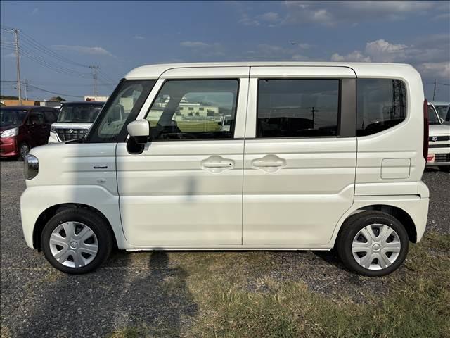 スペーシア ハイブリッドＧ　届出済未使用車　スズキセーフティサポート　横滑り防止装置　両側スライドドア　オートエアコン　オートライト　プッシュスタート　スマートキー　パワーウインドウ　アイドリングストップ　禁煙車　修復歴無（7枚目）