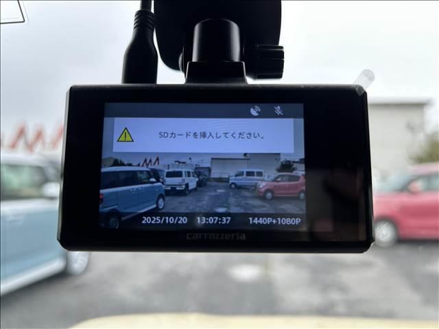 タフト Ｘ　スカイフィールトップ　スマートキー　衝突軽減ブレーキシステム　横滑り防止装置　ＬＥＤ　禁煙車　オートエアコン　パワーステアリング　パワーウインドウ　修復歴無（7枚目）