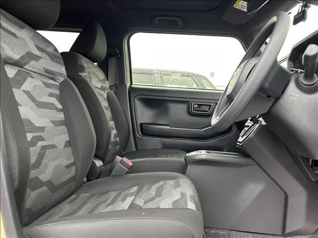 タフト Ｘ　スカイフィールトップ　スマートキー　衝突軽減ブレーキシステム　横滑り防止装置　ＬＥＤ　禁煙車　オートエアコン　パワーステアリング　パワーウインドウ　修復歴無（18枚目）