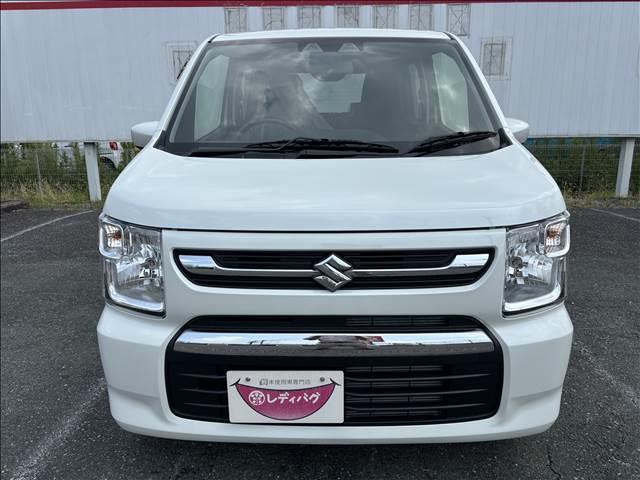 ワゴンＲ ＦＸ　届出済未使用車　衝突軽減ブレーキ　横滑り防止装置　スマートキー　ヘッドランプハロゲン　禁煙車　オートエアコン　セキュリティアラーム　パワーステアリング　パワーウインドウ　修復歴無（5枚目）