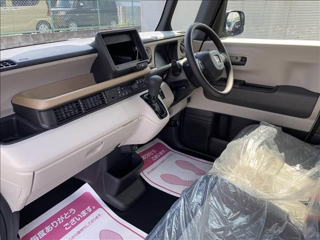 N-BOX ベースグレード 届出済未使用車 衝突軽減ブレーキ 両側スライドドア LEDヘッドライト スマートキー プッシュスタート オートエアコン アイドリングストップ 禁煙車 パワーステアリング パワーウインドウ 修復歴無(14枚目)